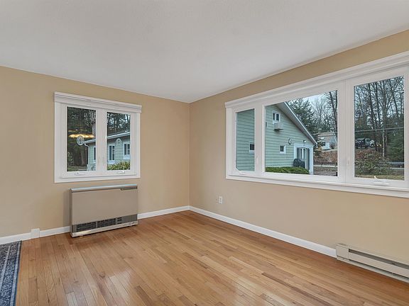 4th image of 5 Piscataqua Road