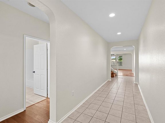 3rd image of 8613 Capitol View Dr