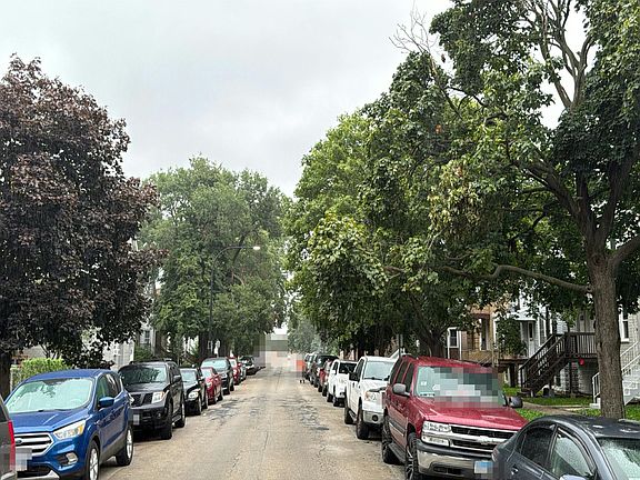 5th image of 2827 S 48th Ct