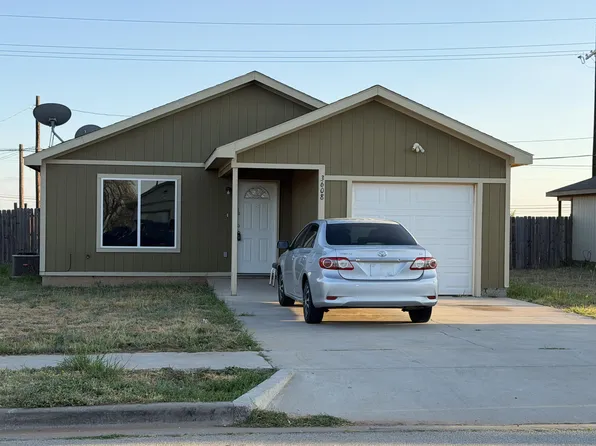 3608 E 3rd Pl, Lubbock, TX 79403