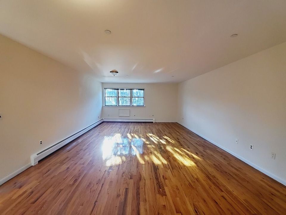 1st image of 577 Prospect Ave APT 1A