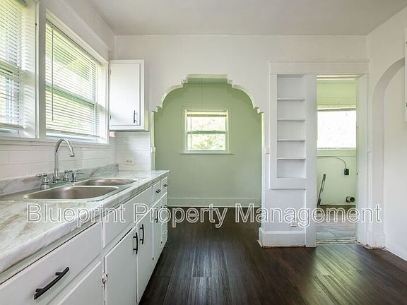 5th image of 4929 Avenue R