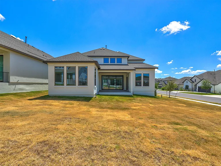 1929 Montella Way — Photo 38
