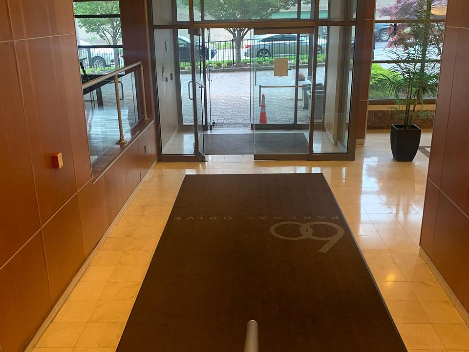 1st image of 60 Parkway Dr E APT 8A