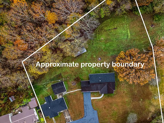 4th image of 55 Burchwell Ln