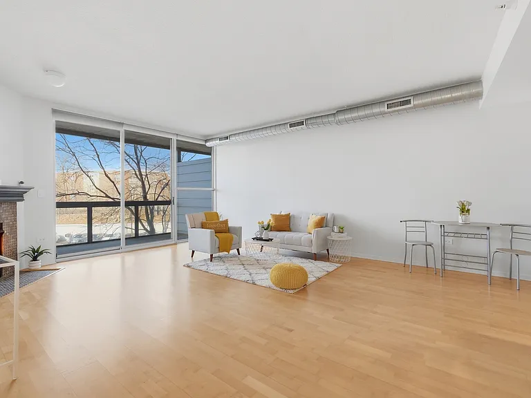 1228 Emerson St #304 — Photo 5