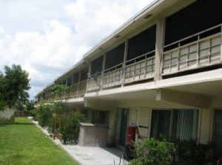 482 SW 9th St, Boca Raton, FL 33432