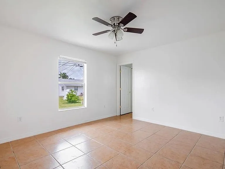 4932-4934 Viceroy Ct #4932 — Photo 18