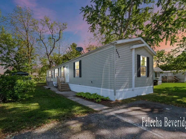 2575 Theodore Ave, Hudsonville, MI 49426