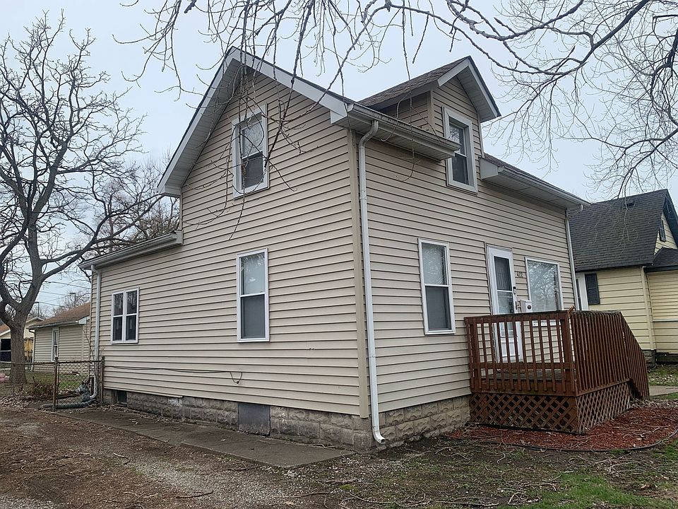 2nd image of 422 E 157th St