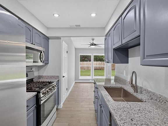 5th image of 4600 Cedargrove Dr