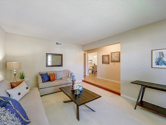 4th image of 311 S Park Victoria Dr