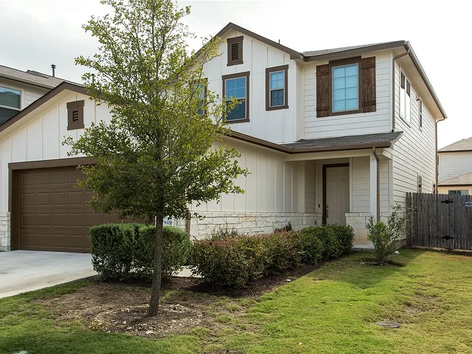 9109 Garnet Dr