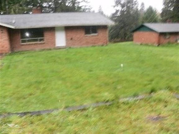 3rd image of 15824 122nd Ave N