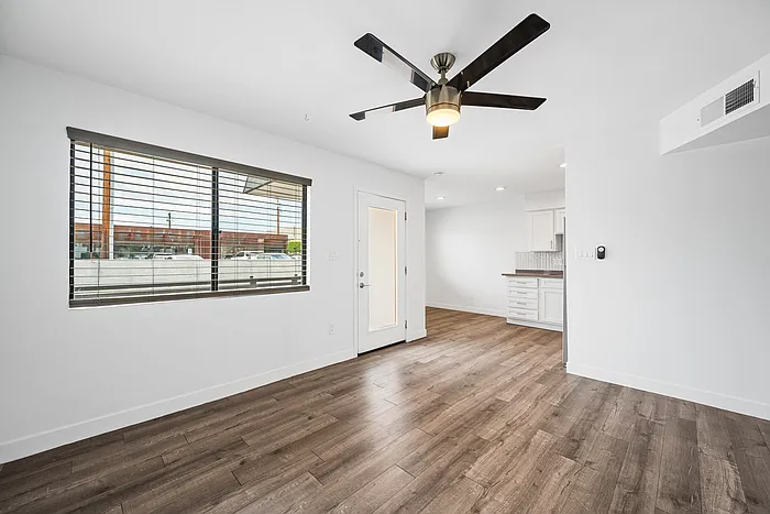 2 bed, 1.0 bath, 850 sqft, $1,450 — Photo 3