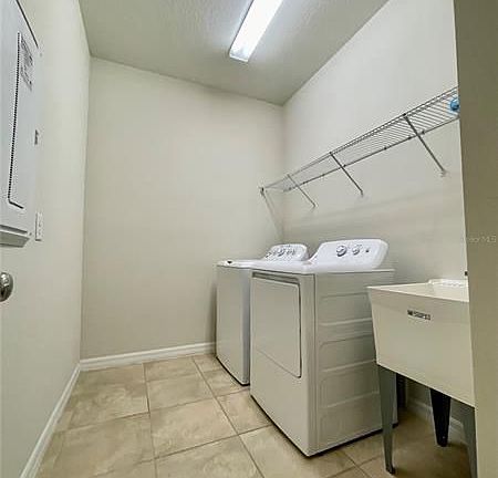 4th image of 16987 Basswood Ln
