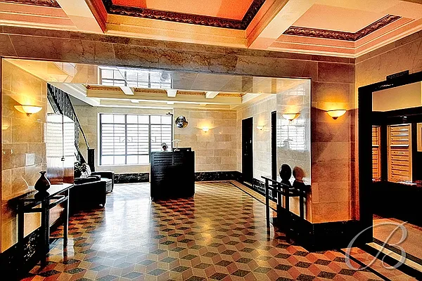 Sold by Bellmarc Realty | media 8