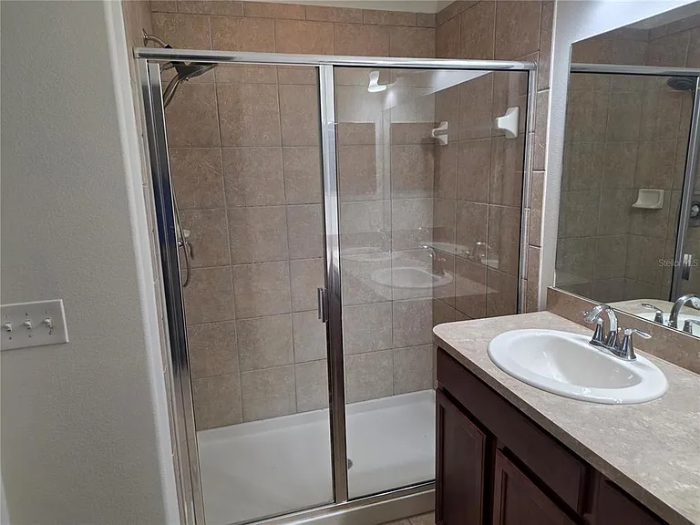 3158 Rodrick Cir #3158 — Photo 10
