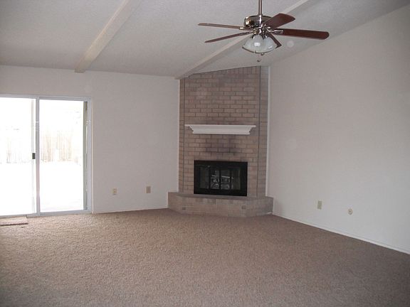 3rd image of 501 Panay Way Dr