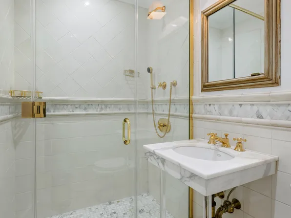 350 West 57th Street image 19 of 22