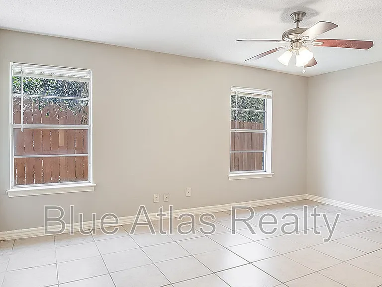 5352 Wonder Dr — Photo 11