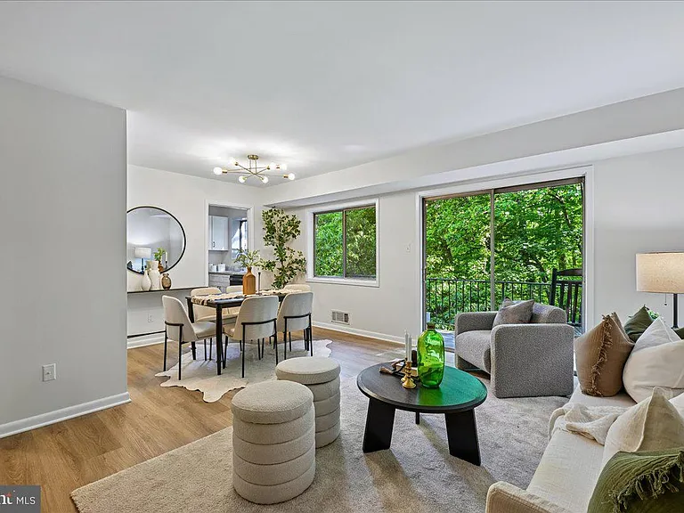 10648 Montrose Ave #M-103 — Photo 1