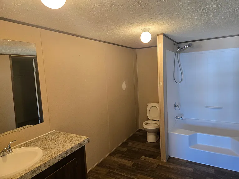 104 Wade Place Rd — Photo 3