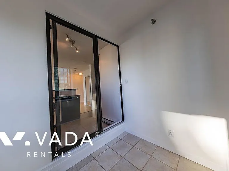 1331 Alberni St #1510 — Photo 9