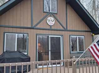 1123 Porter Dr, Bushkill, PA 18324