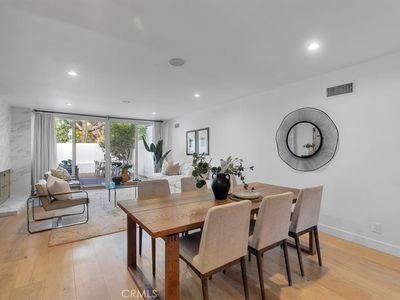 255 S Barrington Ave #D6, Los Angeles, CA, 90049