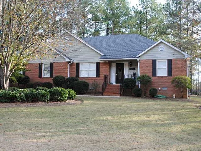 1296 Lake Forest Ln photo 1