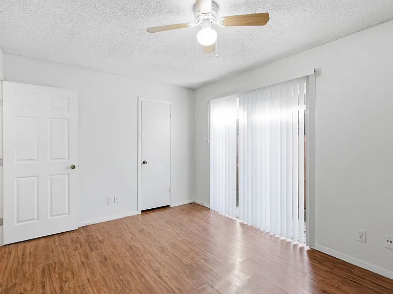 2703 Windswept Cv — Photo 15