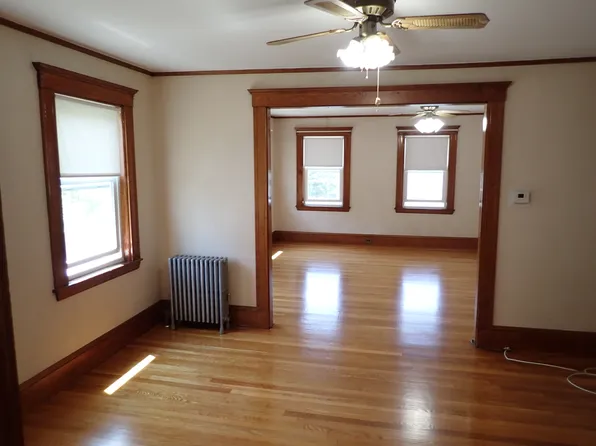 23 Everett St #2, Waltham, MA 02453