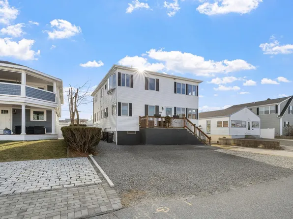 555 Hudson Street #B, Seabrook, NH 03874