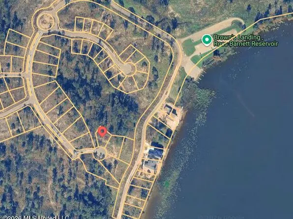 104 Athena Dr #10, Canton, MS 39046