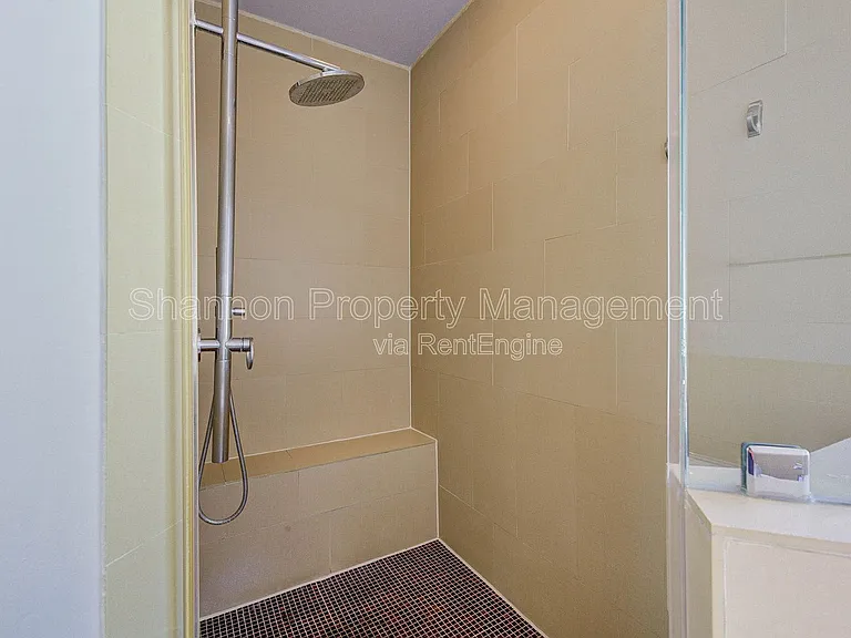 113 Tuam St — Photo 20