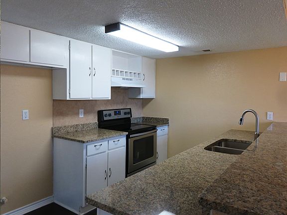 5th image of 5707 Charwood Dr