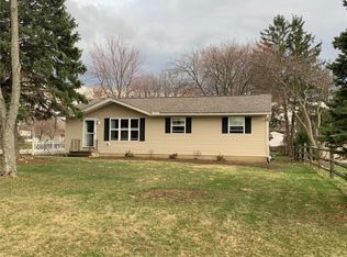 19751 Drake Rd, Strongsville, OH 44149