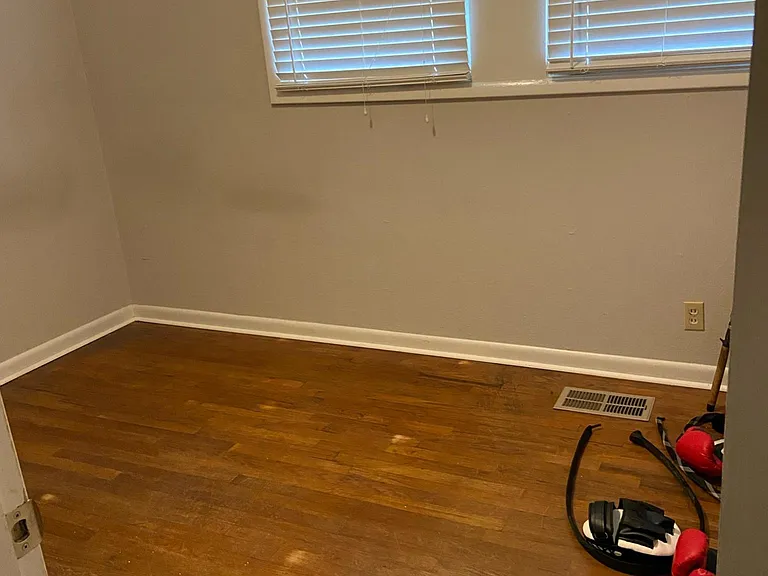 4311 Arlington Rd NW — Photo 9