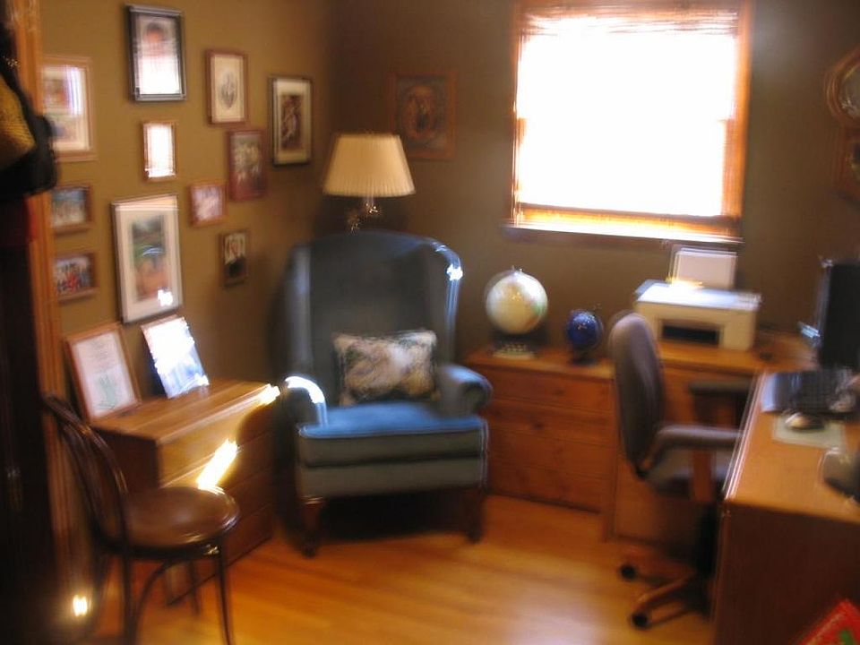 2nd image of 1818 Drees Dr