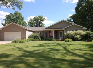 43W645 Old Midlothian Rd, Elburn, IL 60119