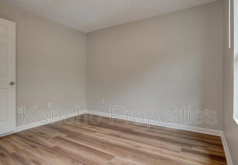 5302 Fairington Club Dr — Photo 15
