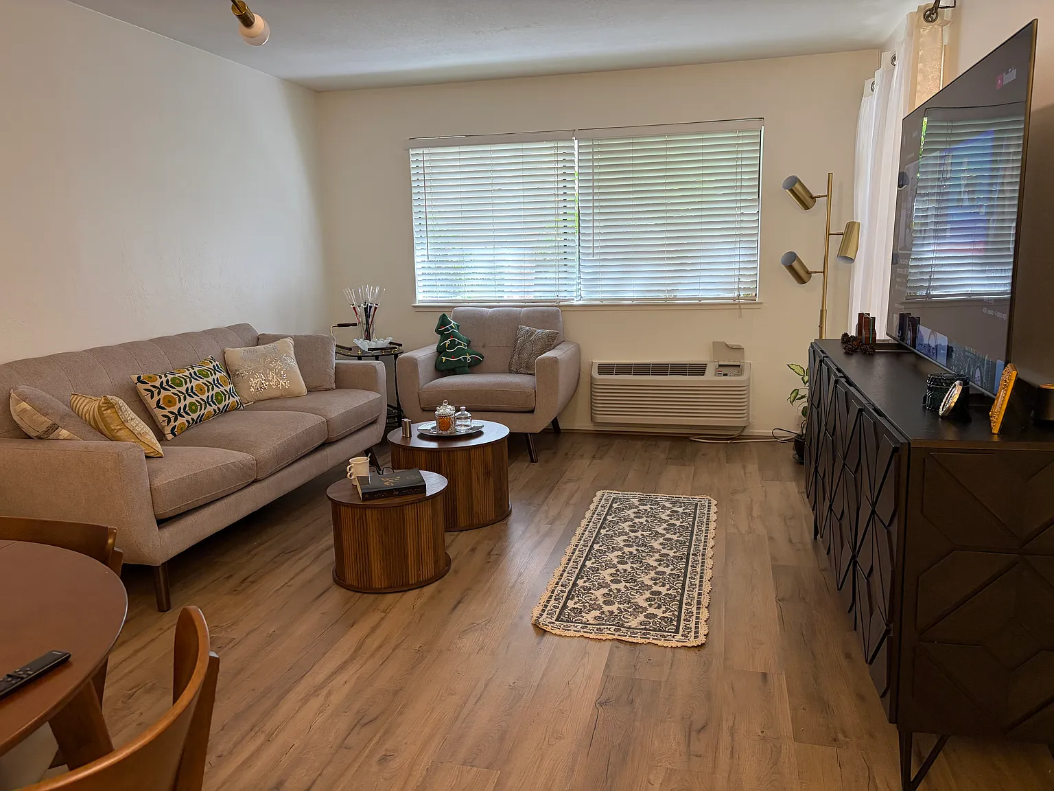 1 bed, 622 sqft, $3,100 — Photo 3