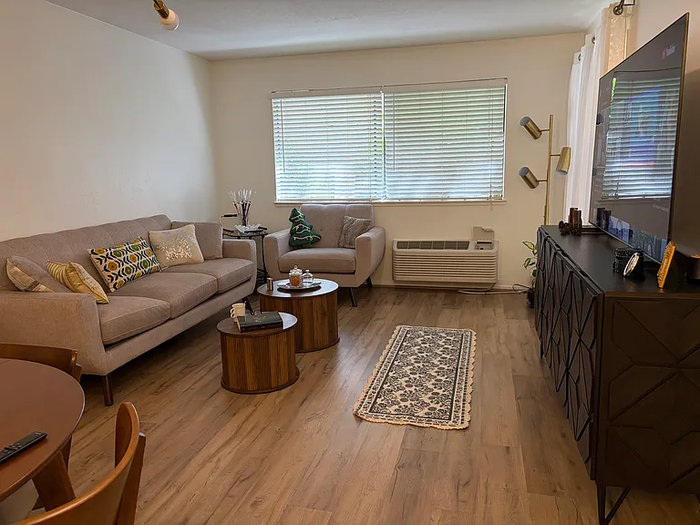 980 Kiely Blvd #121 — Photo 3