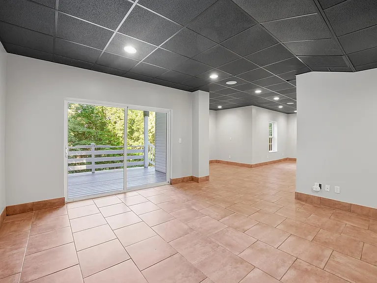 6351 Sea Haven Dr — Photo 36