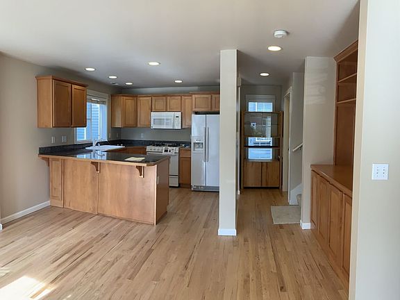 2nd image of 6521A 24th Ave NE