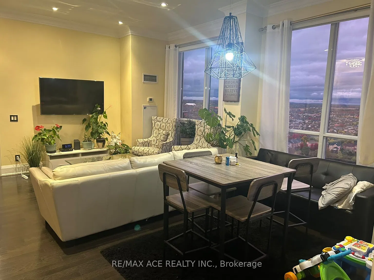 1 bed, $1,100 — Photo 4