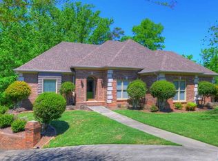 1064 Pinemeadow Dr, Gardendale, AL 35071