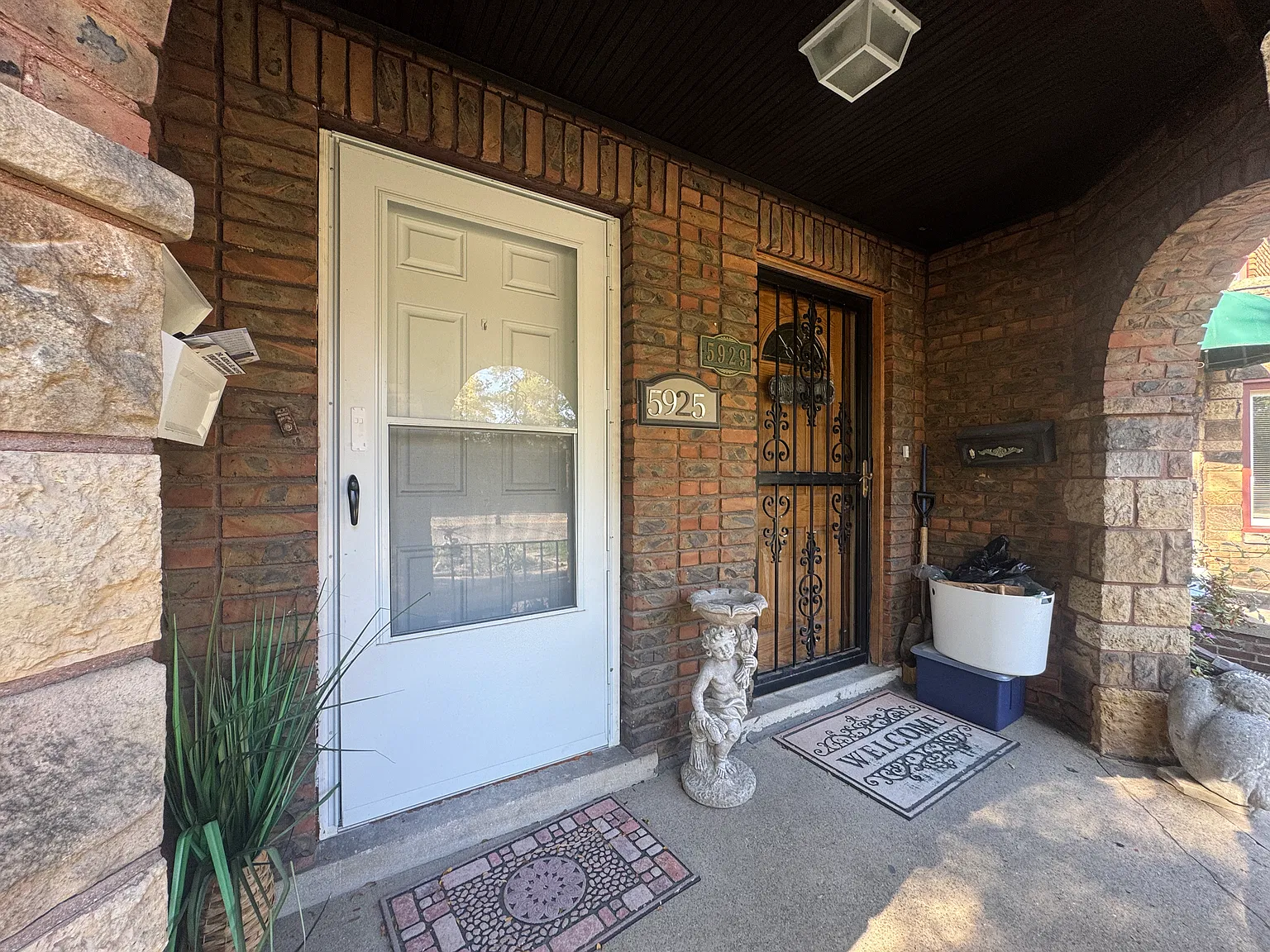 2 bed, 1500 sqft, $1,600 — Photo 2