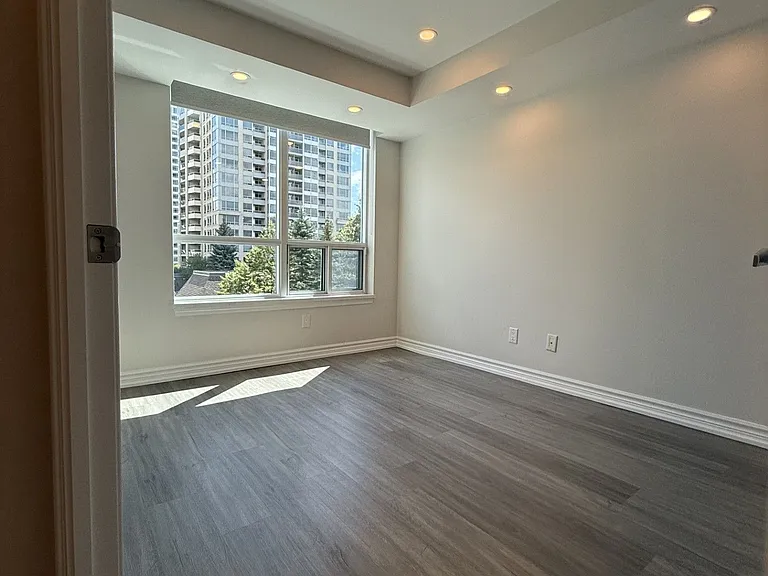 17 Barberry Pl #506 — Photo 16
